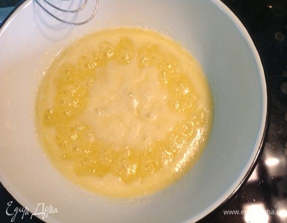 2.Снова доводим до пенообразования и убираем с плиты.