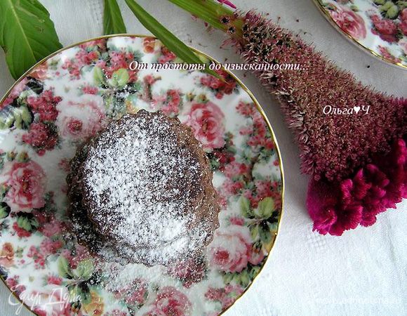 Перед подачей посыпать сахарной пудрой.