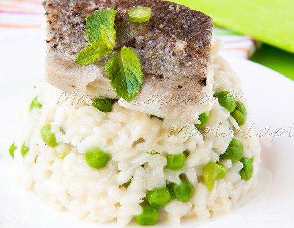 Или в качестве гарнира для запеченной белой рыбы. В моем случае это радужная форель.  