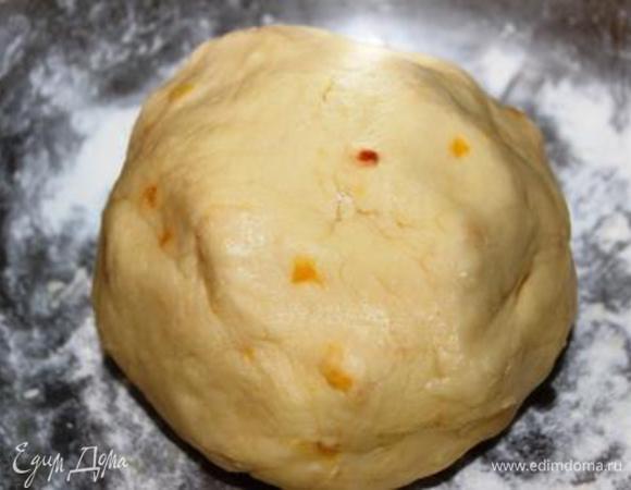 Оно должно быть мягким (не совсем крутое) и не прилипать к рукам.
