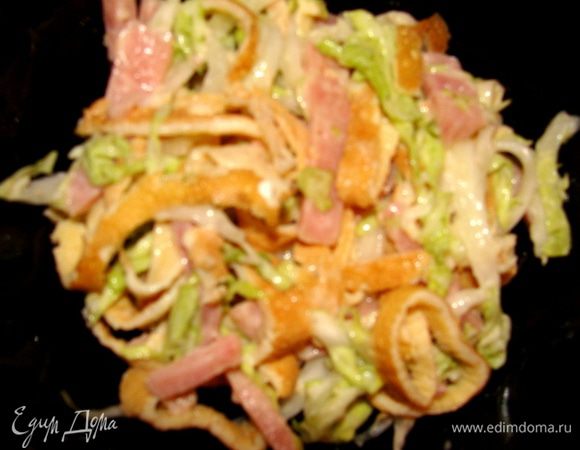 Смешиваем все ингредиенты и салать готов!