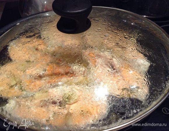 Закрыть крышку и жарить еще 10 минут.