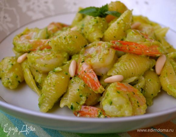 Разложить по тарелкам и подавать!!! Buon appetito!!! ))))))   