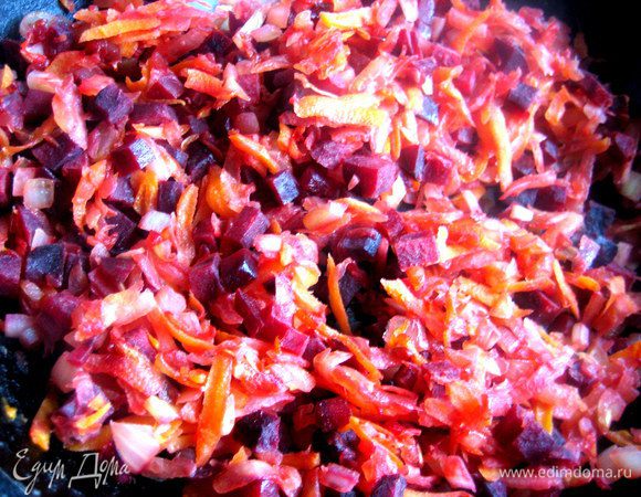 После лёгкой обжарки они меняют цвет.