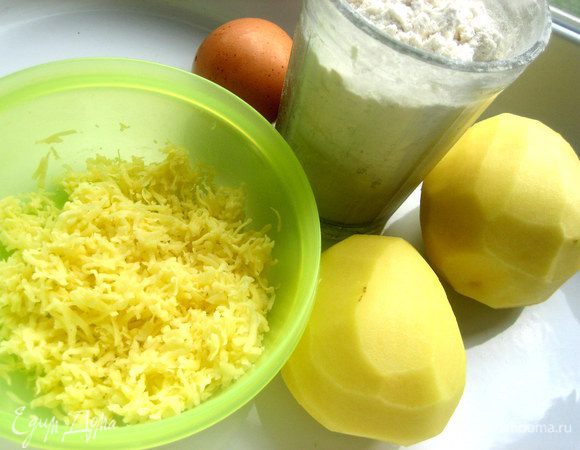 Пока борщ варится,приступим к приготовлению ньокков или клёцки по-простому)))