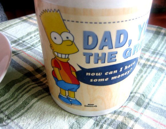 "Папа,ты лучший!" "Теперь дай мне немного денег!")))))