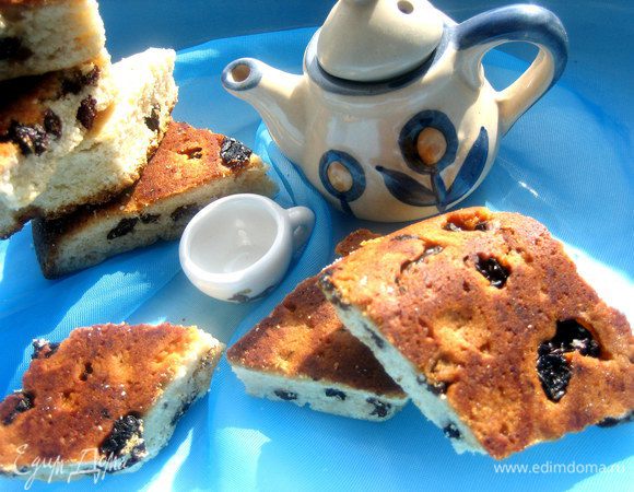 Печенье напоминает песочное, не приторное и с приятным ароматом)))