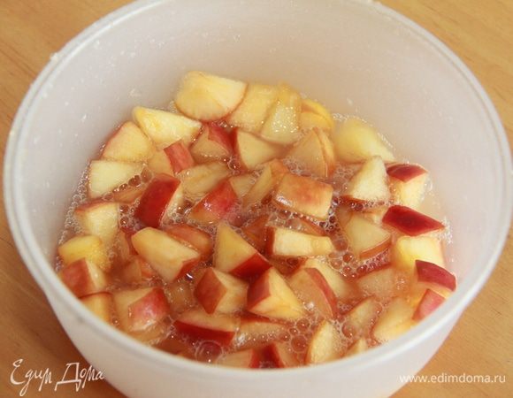 Вечером 5-го дня слить из ферментированных яблок жидкость в мюсли, перемешать и оставить до утра 7-го дня. Яблоки сохранить отдельно.