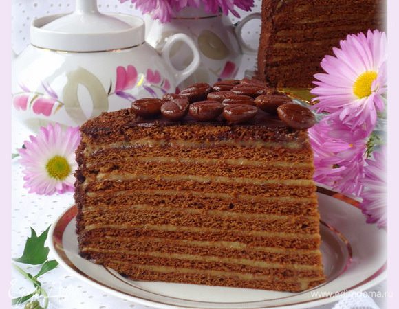 Бока обсыпать крошкой. В этот раз я обсыпала трюфельной крошкой, т.к. она у меня уже была. 
Украсила я кофейными зернами, которые сделала из мастики-маршмеллоу.
Приятного!!

