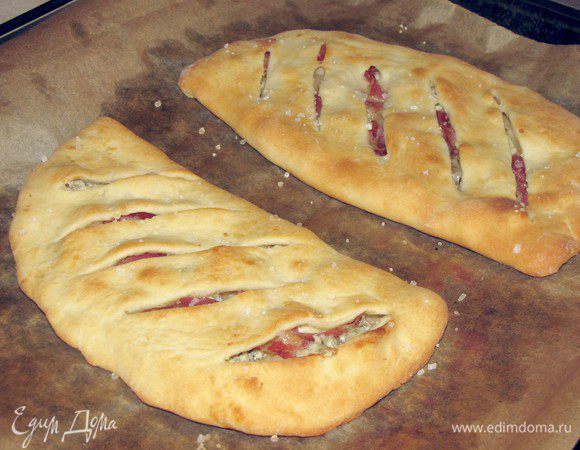 Выпекать в духовке, разогретой до 240 град. 10 минут.