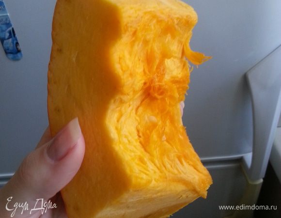 Берем примерно такой кусочек тыквы.