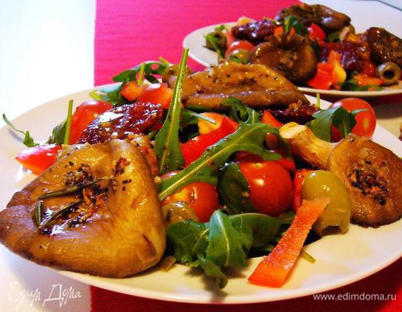 Подаём с тёмным хлебом, например, с лесным орехом и тыквенными семечками или чиабаттой. Buon appetite, signore e signori! Successi!