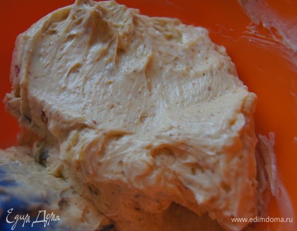 Все тщательно взбить до однородности, удобно деревянной ложкой и отставить в сторону.