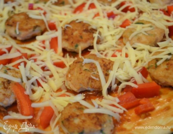 Посыпать сыром.