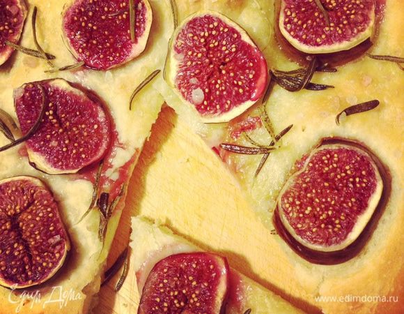 Разрежьте на кусочки и подавайте теплой... Приятного аппетита!