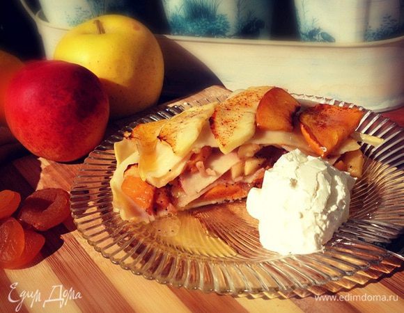 Подаем горячую полив медом или с шариком ванильного мороженного.
Приятного чаепития!!!!!