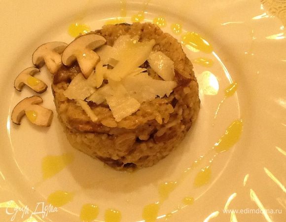 Перед подачей взбрызнуть оливковым маслом со вкусом белого трюфеля и посыпать тертым пармезаном. Кушать подано:-)