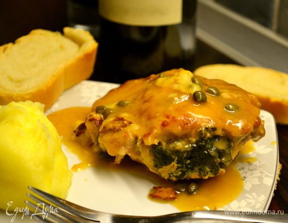 Поставить в заранее разогретую духовку и запекать 20-30 минут. Подавать с Вашим любимым гарниром! 
