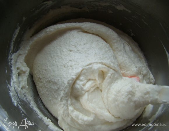 Смешиваем с кокосовой массой.