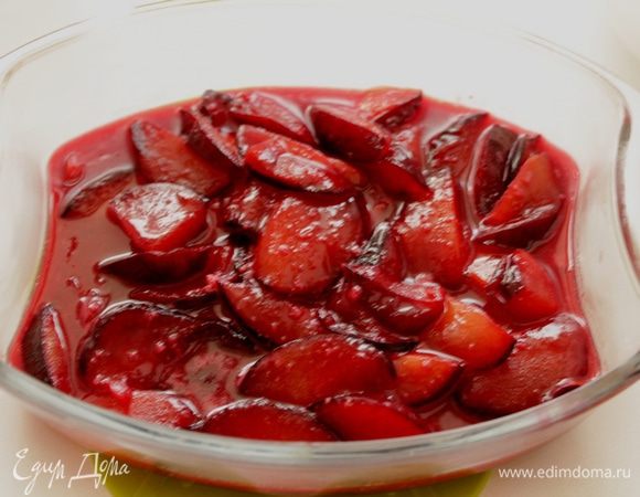 Выложите в смазанную маслом форму.