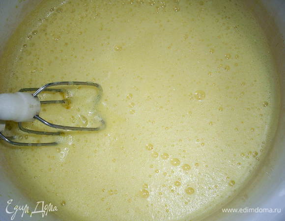 А так после взбивания на водяной бане. 