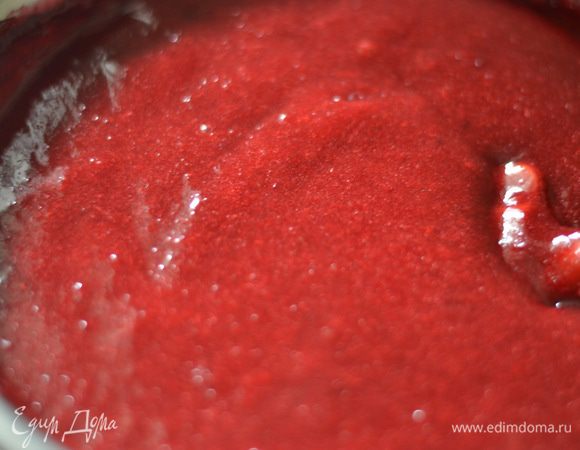 Готовый джем остудить и поставить в холодильник до охлаждения и загустения.