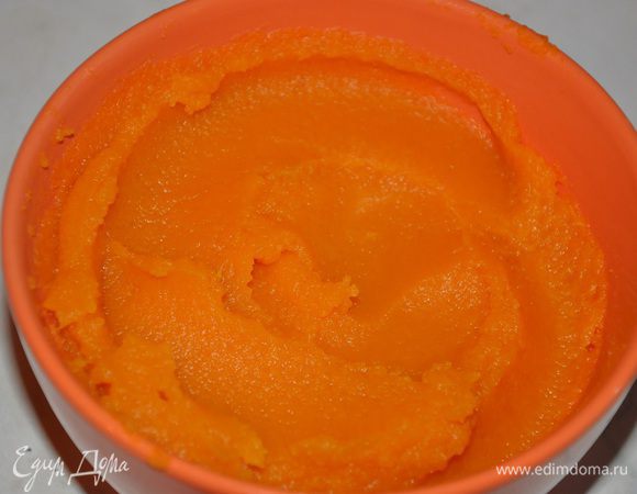Воду слить, перетереть тыкву через сито.