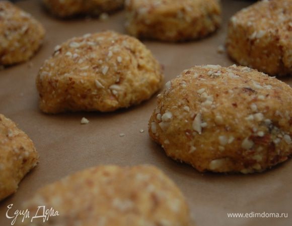 Выпекать около 30 мин при температуре 180 С.