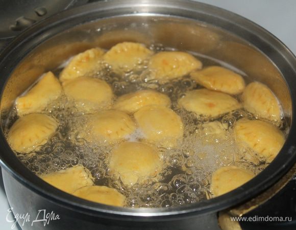 Отварить в подсоленной воде.