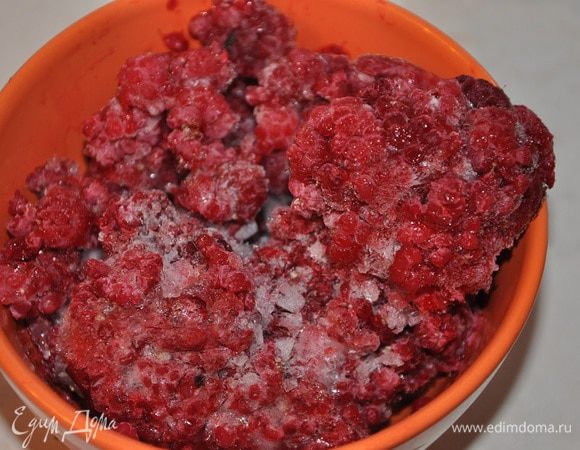 Малину оттаять.