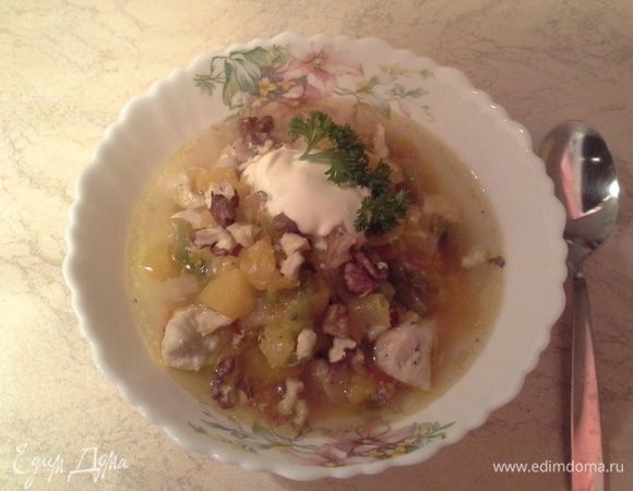 Достаю. Подаю посыпав грецким орехом (по желанию) с ложечкой сметаны.
Приятного аппетита! 