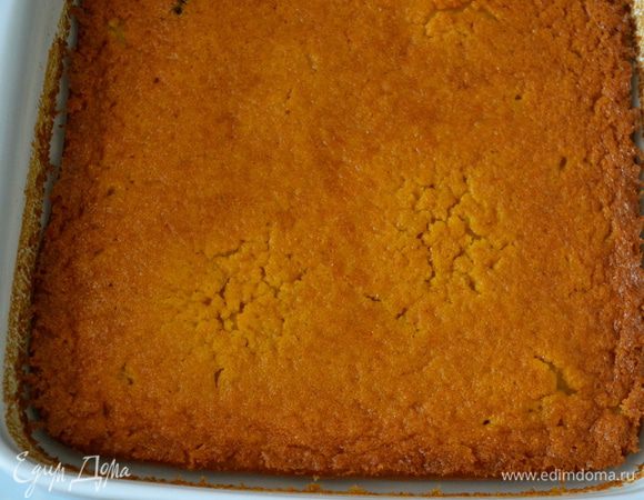 Выпекать в разогретой духовке 30 минут. (ориентироваться в любом случае на свою духовку!) Через 30 минут выключить и оставить десерт еще на 10 минут в уже выключенной духовке немного подсохнуть.  