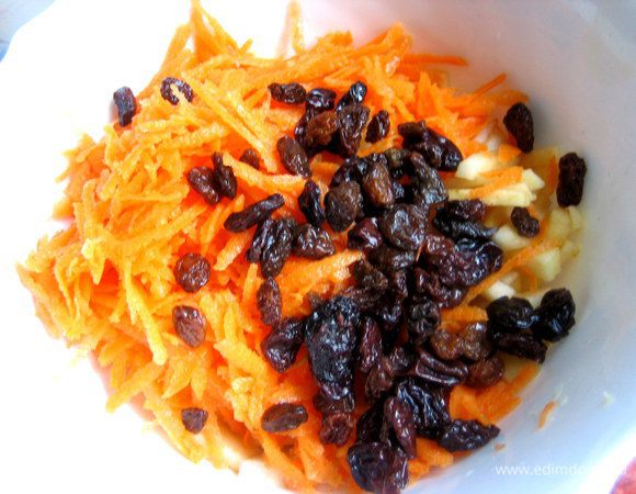 Высыпаем в салат.