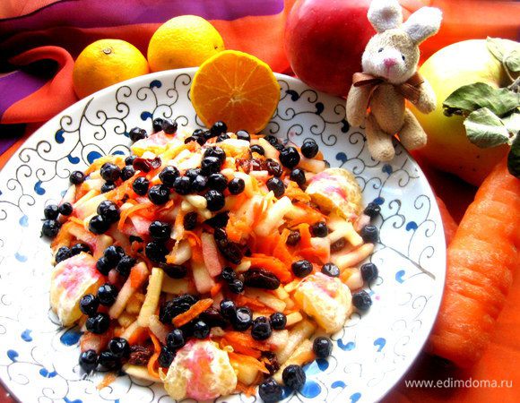 Такой салатик хорошо понижает тягу к сладкому, поднимает настроение и притупляет голод))) Девочки, налетай!!!