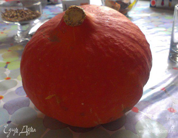 Почистить тыкву, морковь и картофель. 