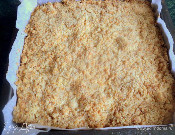 Пирог охладить и порезать кусочками. 