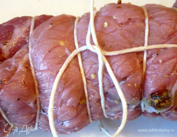 Закрепляем нить, повторив с 11 по 13 шаги. Завязываем узел. Так формируем и перевязываем все рулеты.