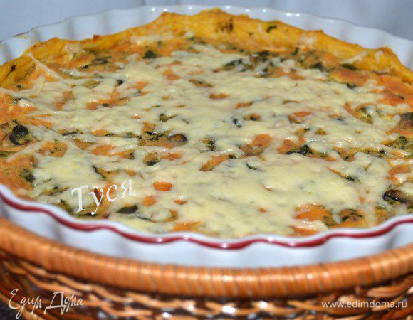 Отправляем в разогретую до 180 гр. духовку мнут на 30-40. За 5 минут до окончания посыпать тертым сыром.