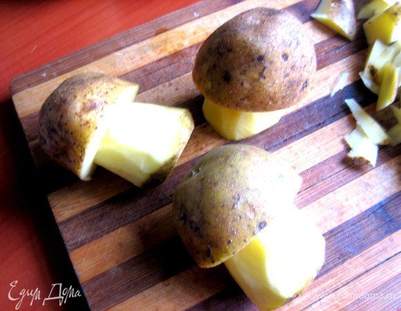 Делаем столько грибочков,сколько порций будет на обед...