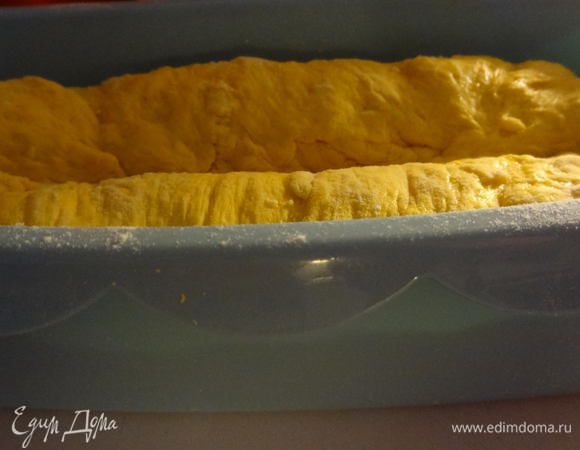 Оставить тесто внутри формы примерно на час или до увеличения теста вдвое.