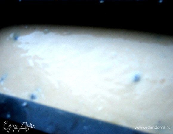 Ставим выпекаться при 180*,пока начинка не схватится,но останется нежной.