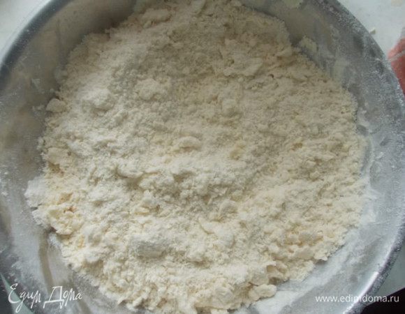 Делаем мелкую крошку.