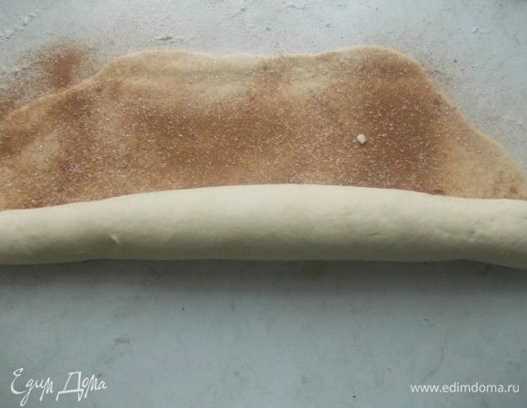 Свернуть тугим рулетом.