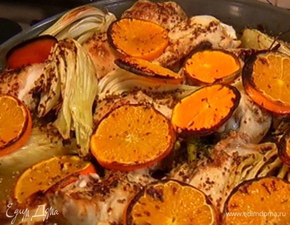 Полить цыпленка образовавшимся соком, включить в духовке гриль и запекать еще 10 минут.