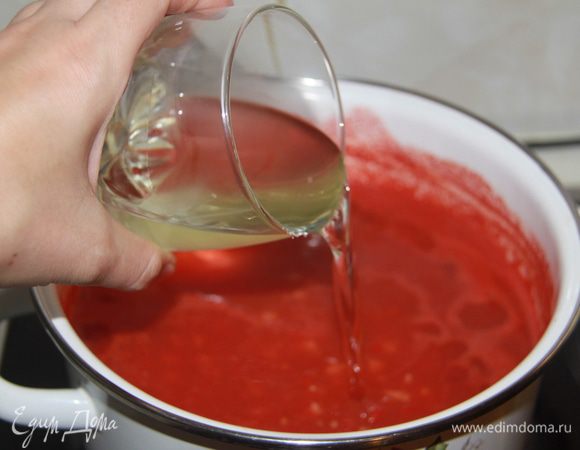 Добавляем растительное масло,