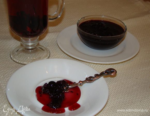 Разложить по баночкам, закрутить крышками. Приятного аппетита!