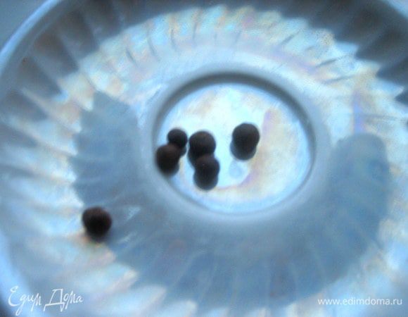 Душистый перец по 3 штучки в банку...