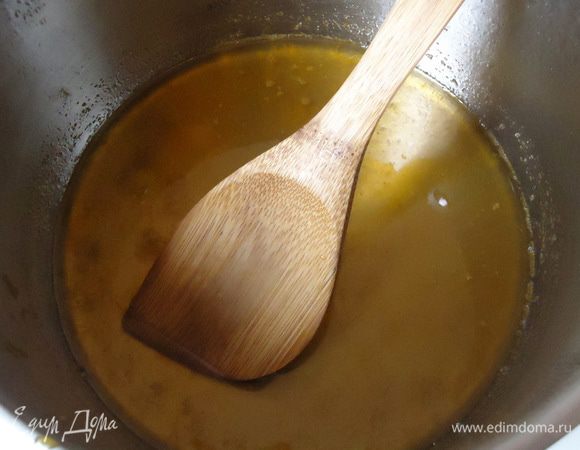 На третий раз, тыкву вынуть шумовкой из кастрюли. 
