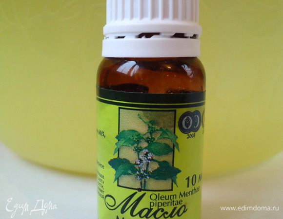 В самом конце добавить 1 каплю, масла мяты перечной, перемешать.
