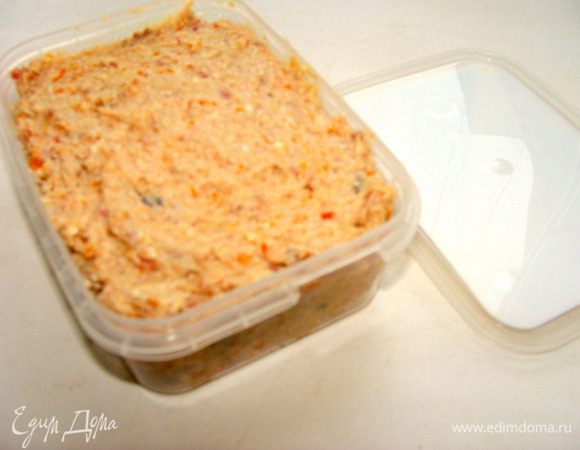 Разложить по пластмассовым контейнерам и убрать в морозилку. Этот форшмак прекрасно хранится в заморозке, не теряя своих вкусовых качеств!